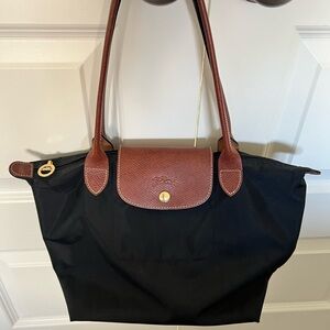 Black Longchamp shoulder bag